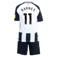 Newcastle United Harvey Barnes #11 Hjemmedraktsett Barn 2024-25 Kortermet (+ Korte bukser)